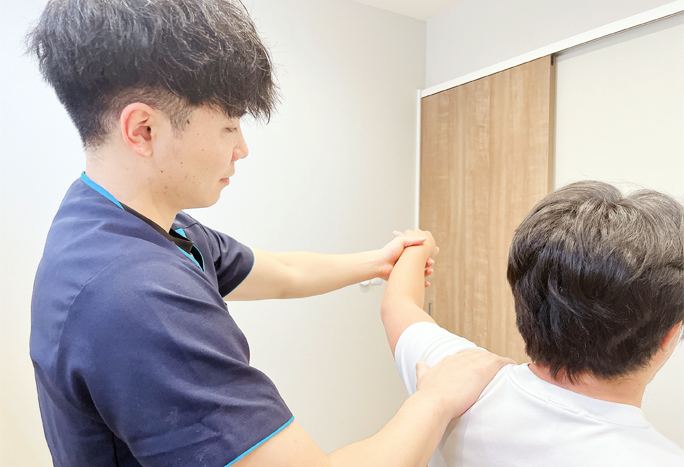 施術前の丁寧な確認の様子